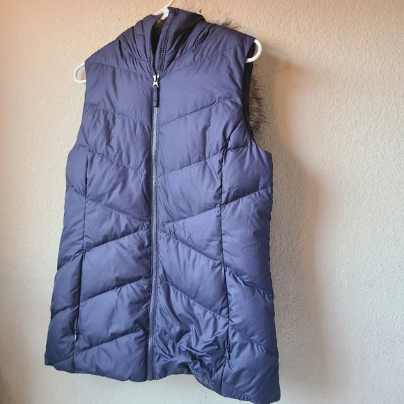 Eddie Bauer Women's Classic Down Vest NWT Size S - Picture 2 of 11